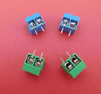 pcb terminal block 5.0mm pitch 300V 16A 2P 3P assembly to many Poles green or blue color supplier